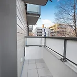 Studio Lumineux Avec Balcon