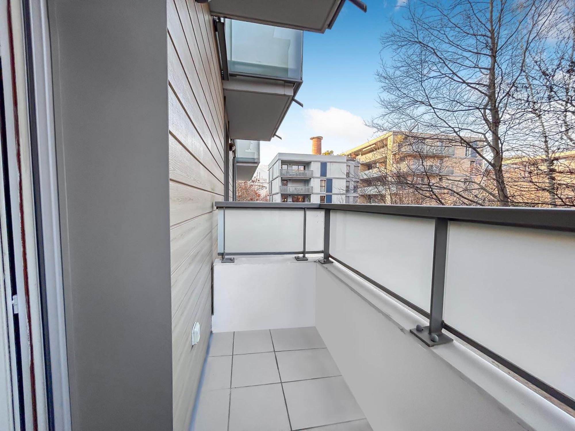 Lumineux Avec Balcon Appartement Grenoble